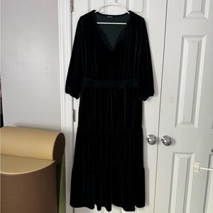 Elegant Green Velvet Dress